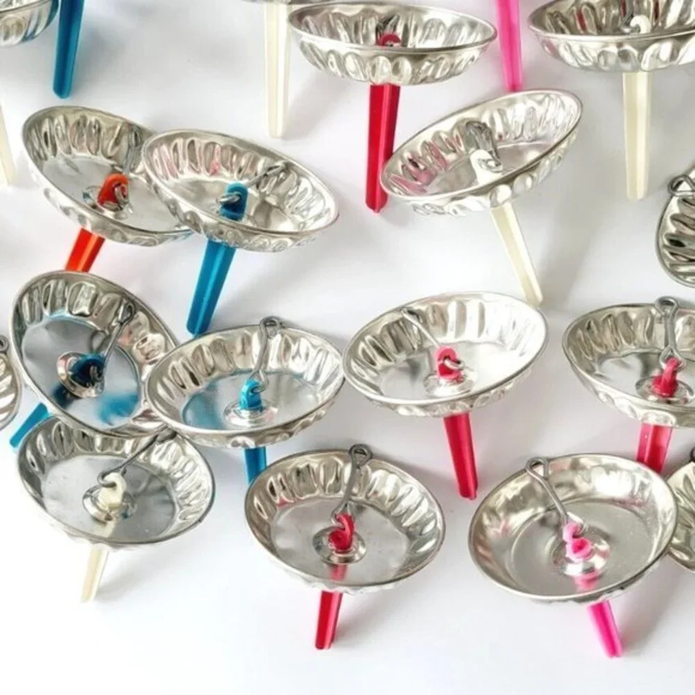 Vintage‎ Tin Noisemakers - Picture 4 of 7